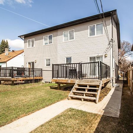 Vibrant Modern Oasis - Free Parking, Netflix, Fast Wi-Fi - Long Stays Welcome Edmonton Buitenkant foto